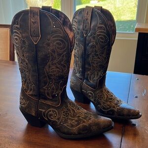Studded Women’s Cowboy Boots. Like Brand New!